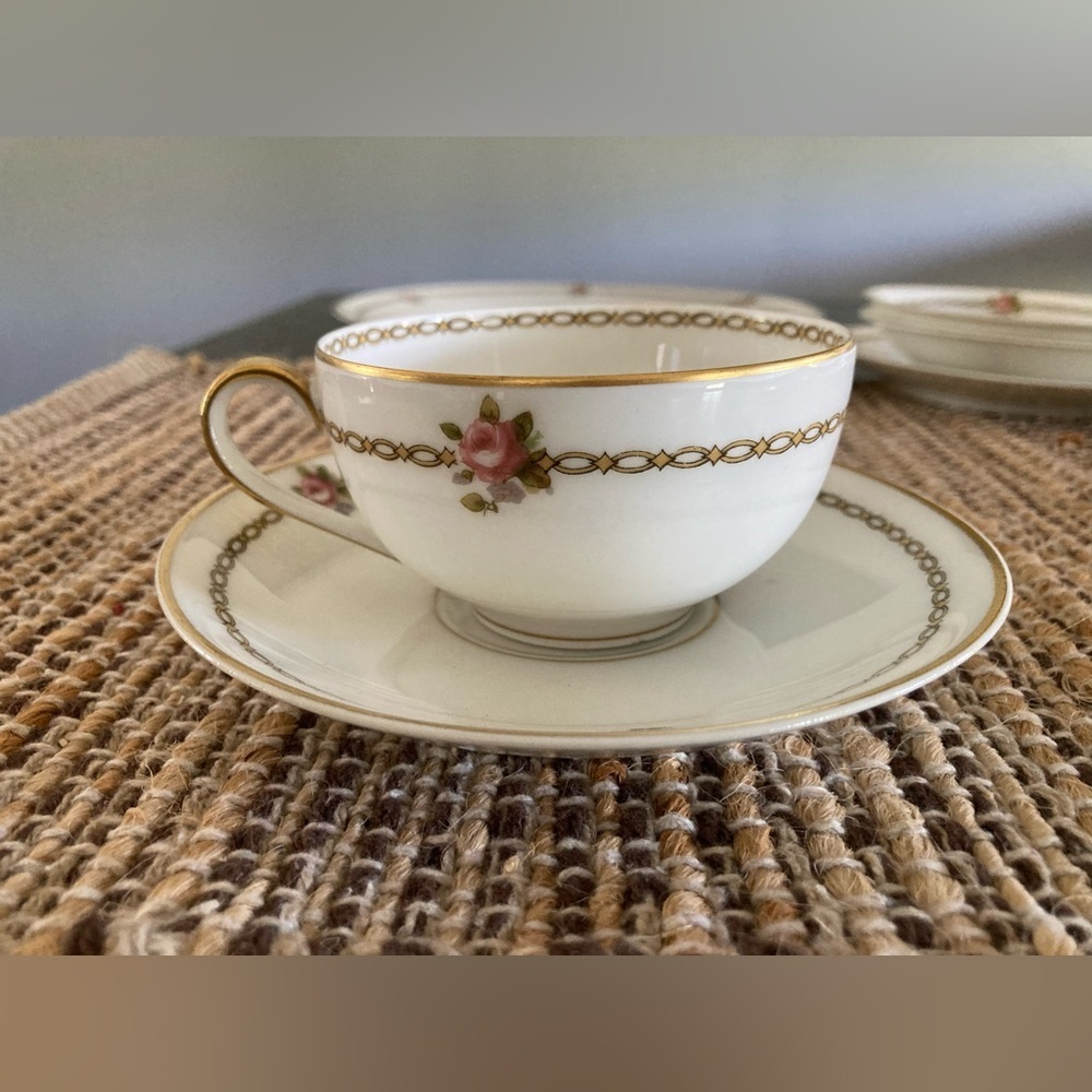 Theodore Haviland The Hanoi 8 piece dinnerware set - Picture 13 of 15